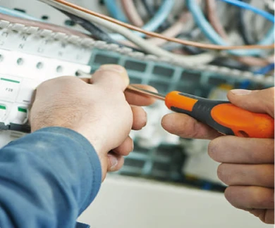 Instalaciones Eléctricas Electromecánicas
